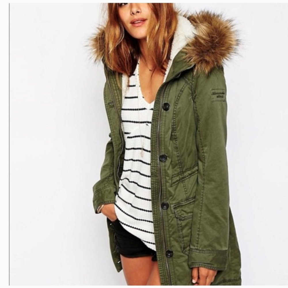 JACKET Sherpa lined Faux Fur Hooded Parka NWT! A&F